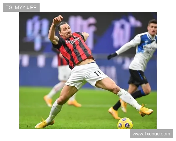 伊布穿着破球鞋上场，旁边队友都傻眼了这生活也太真了吧