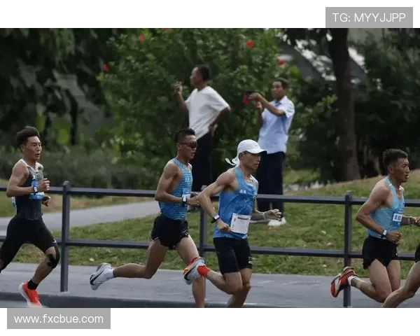 吴向东训练完直接去菜市场砍价，这反差谁懂